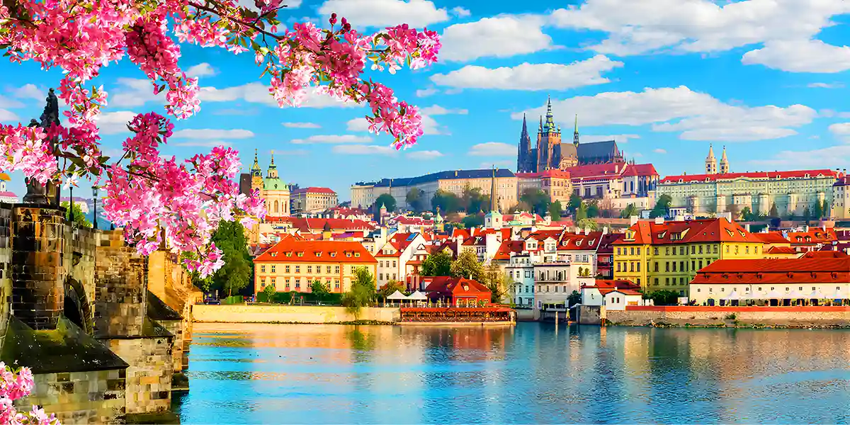 Prague Getaway: Enchanting Vibes & Cultural Highlights